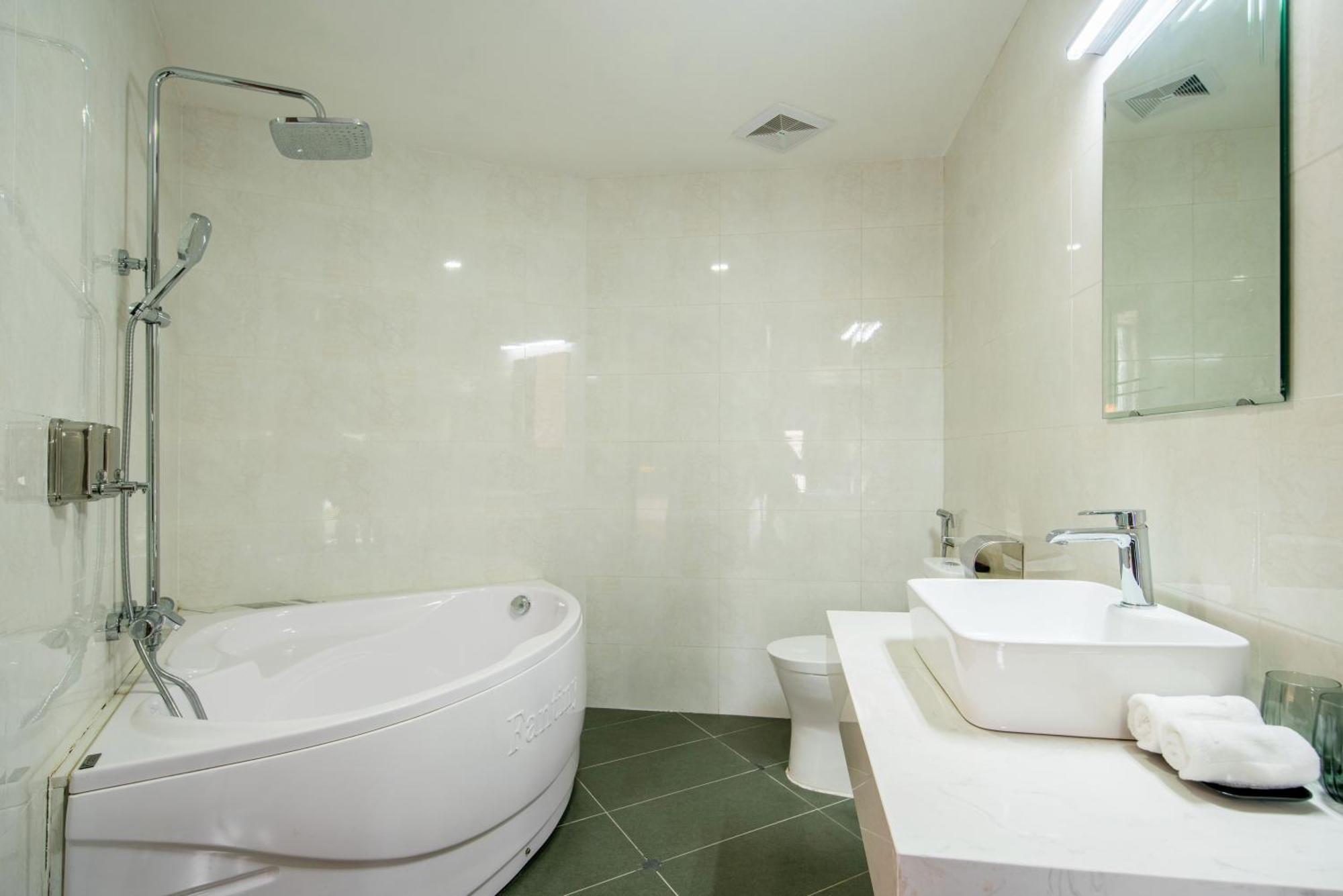 Jacayl Hotel Tcg Hanoi Exterior photo